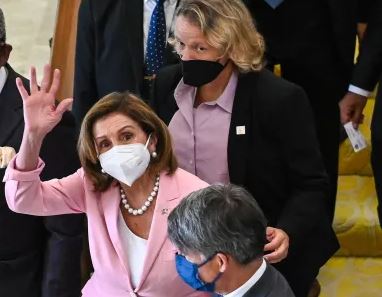 Read more about the article Pelosi lands in Taiwan despite China warnings