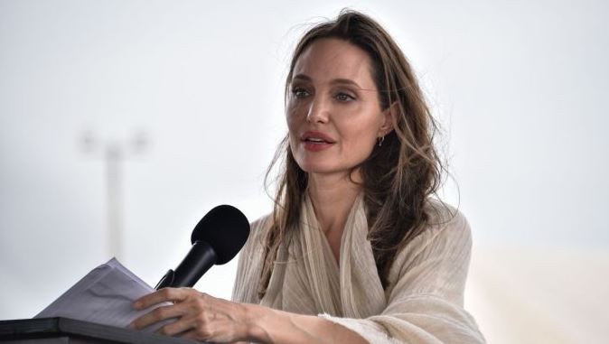 Read more about the article PM thanks Jolie for supporting flood affectees