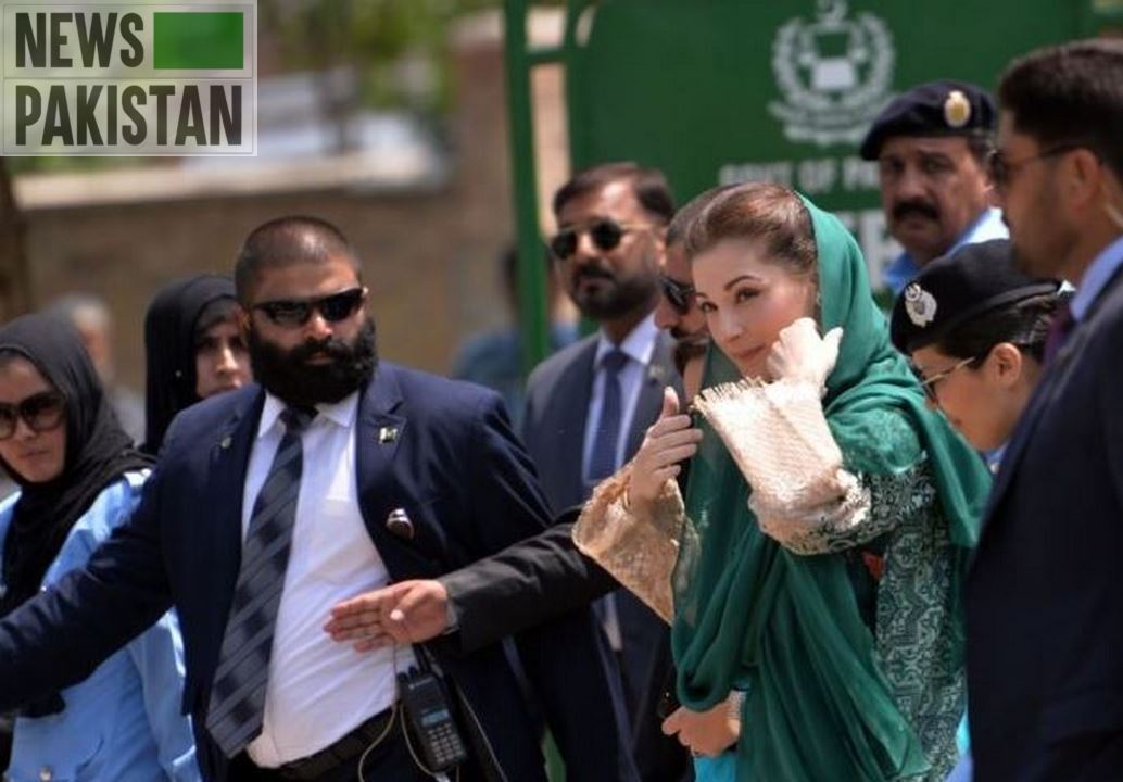 Read more about the article Maryam receives her passport from LHC