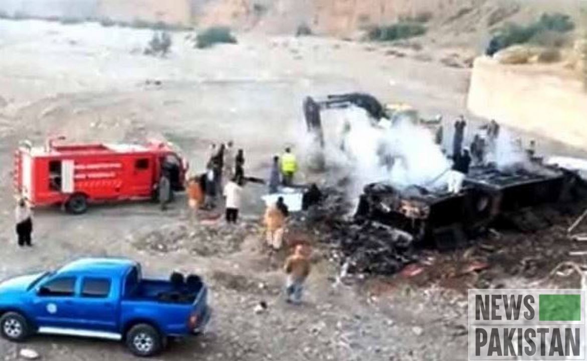 Bizenjo directs for investigation into tragic Bela bus accident
