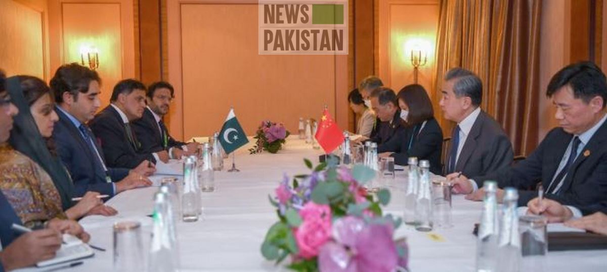 Read more about the article China firmly supports Pakistan: Wang Yi