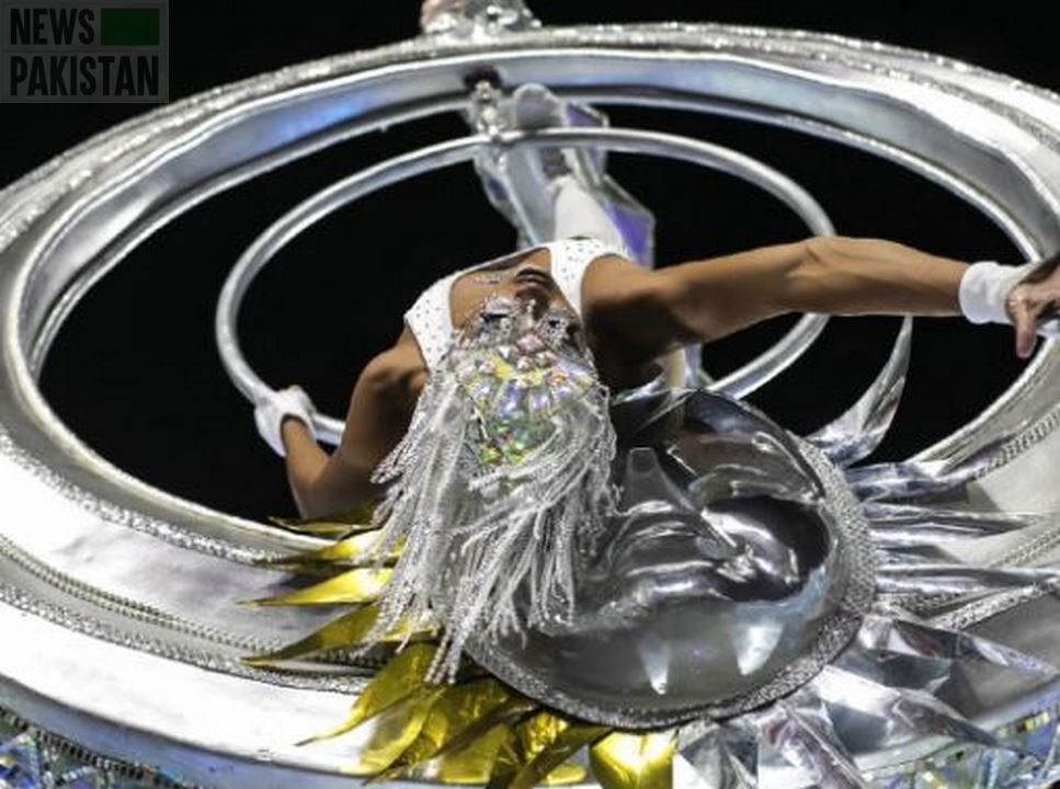 Read more about the article Rio holds first all-out carnival since Covid