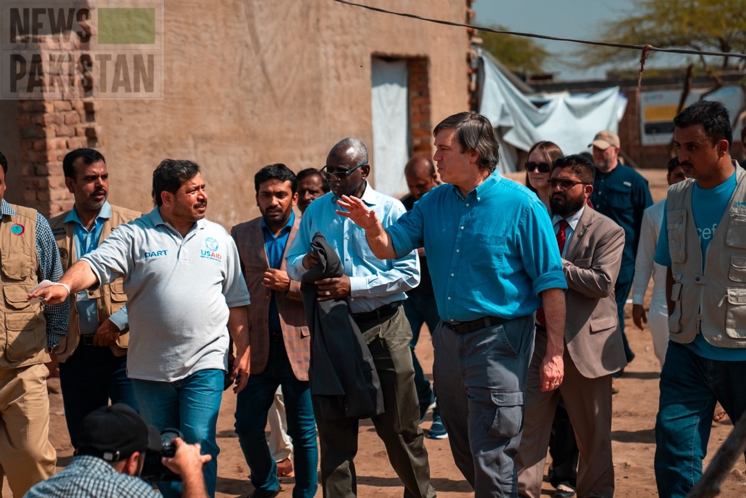 Read more about the article DCM Andrew Schofer Visits US-Funded Flood Response Program In Sindh