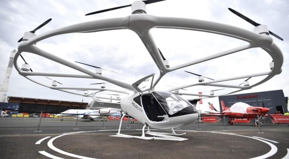 Read more about the article Flying taxis star at Paris Air Show