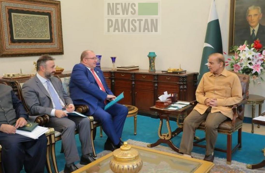 Read more about the article World Bank VP (South Asia) calls on PM