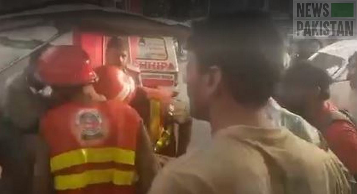 Read more about the article Fire broke out in Karachi’s Mall, 11 dead