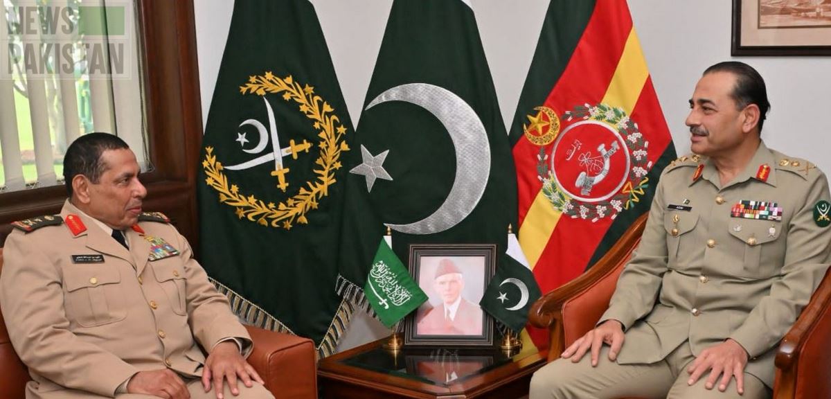 Read more about the article Saudi RSLF Cmdr calls on Pak COAS/