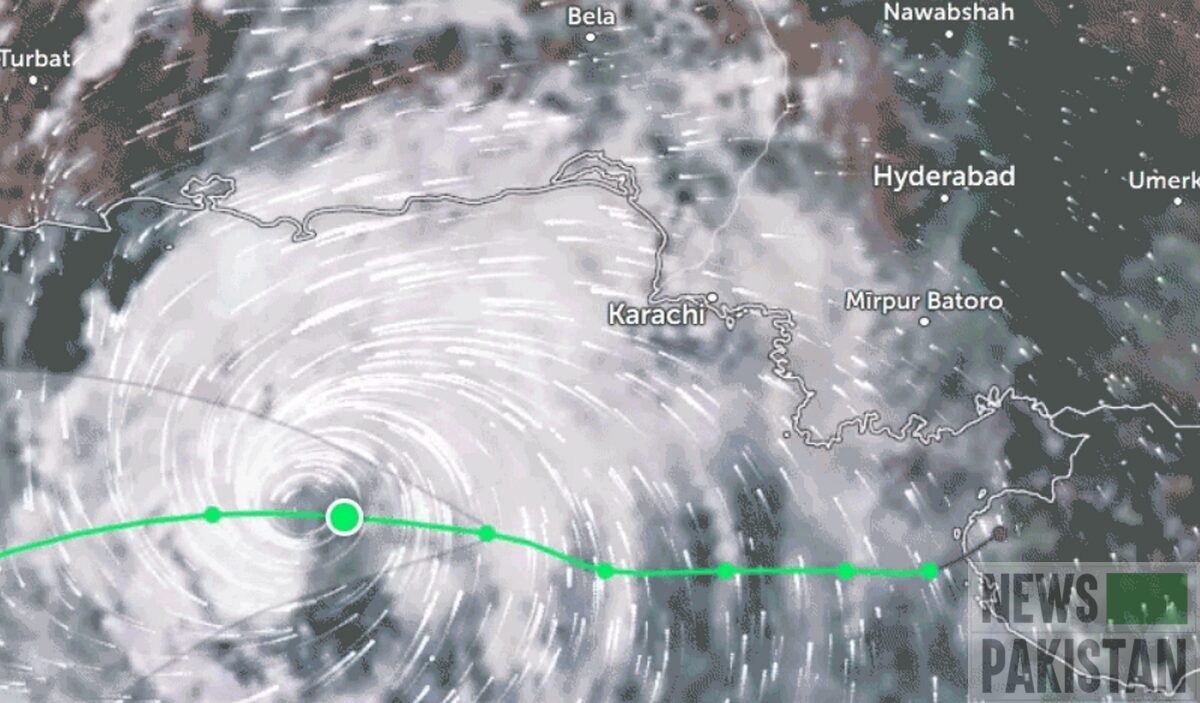 Read more about the article Cyclone ‘Asna’ moves away from Karachi