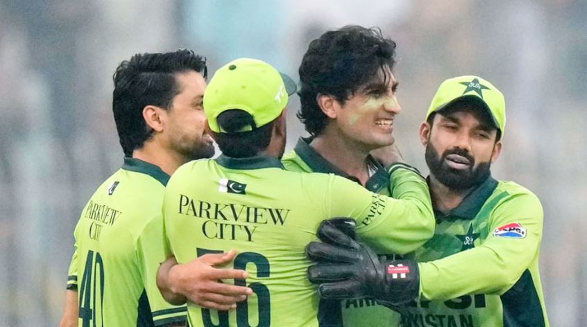 Cricket team of Pakistan beats South African Cricket team