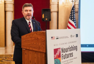 US aid meals in School and take away