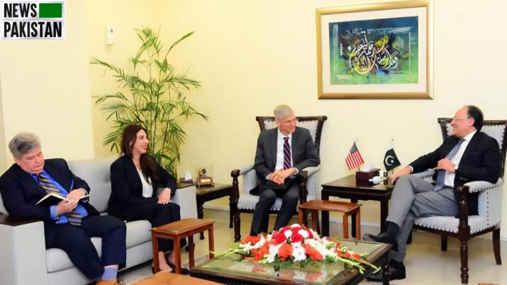 US diplomat visits Pakistan
