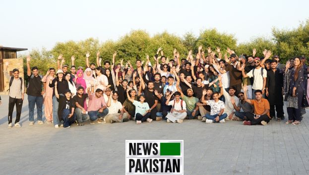 Iqra University Students Plant mangrove